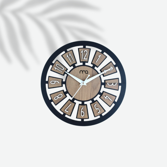Elegant Svara Clock